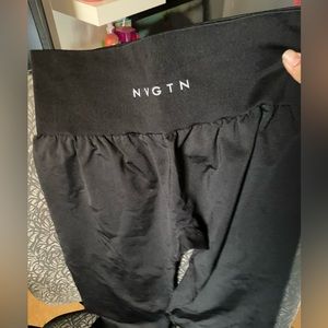 Black Solid NVGTN leggings